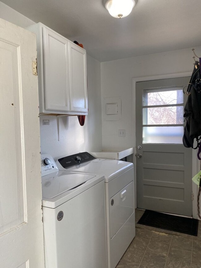 Building Photo - 1724-1726 Morningside Dr