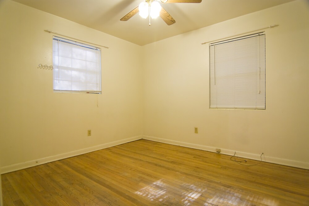 Building Photo - 313 NW 36th St