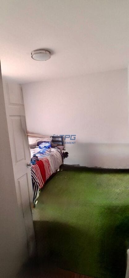 Building Photo - 265 Avenue B