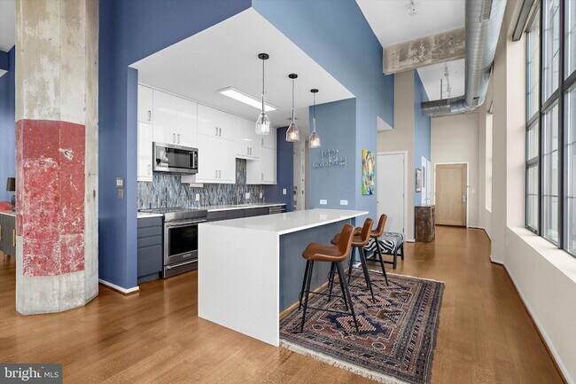Building Photo - 1200 Steuart St