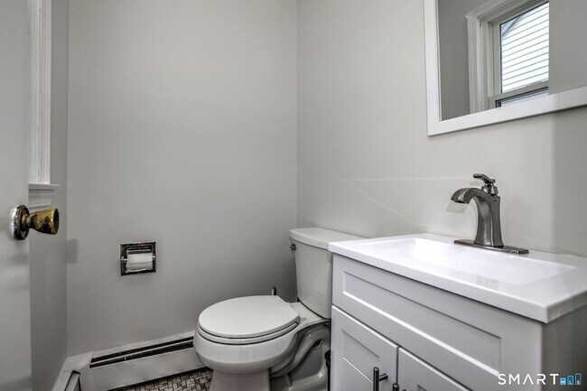 Building Photo - 5160 Madison Ave