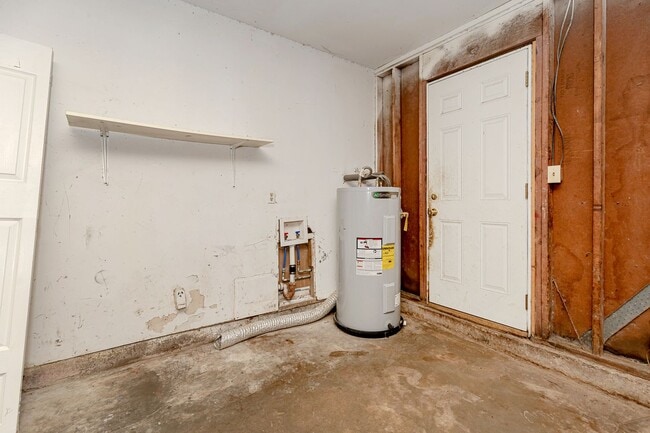 Building Photo - 3 Bedroom home in Gautier
