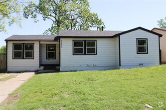 Building Photo - 5205 Gordon Ave