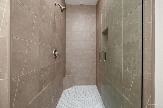 Building Photo - 21 E Viviana St