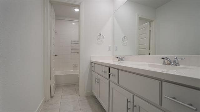 Building Photo - 2417 Doncaster Dr