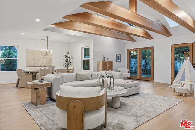 Building Photo - 4525 Greenbush Ave