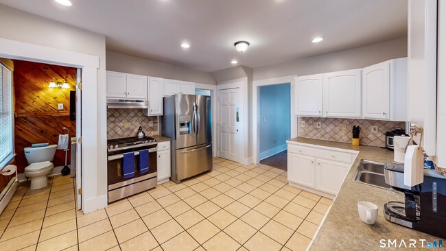 Building Photo - 432 Norton Pkwy