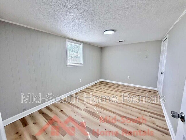 Building Photo - 200 N Tipton St