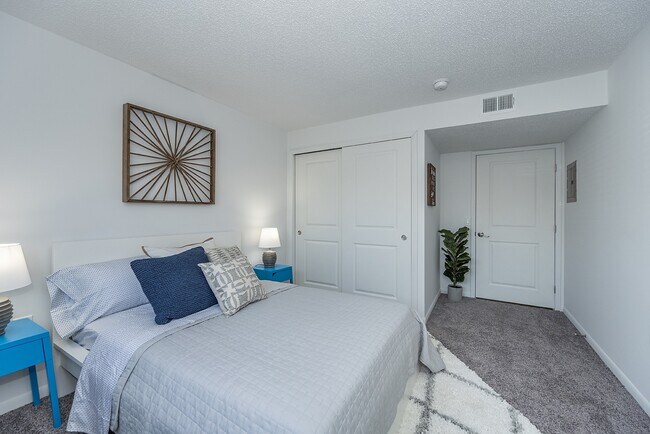 Building Photo - Mill Pond Apartments