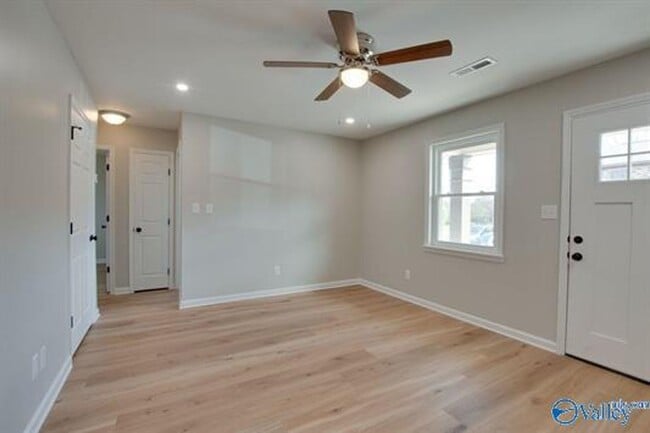 Building Photo - 4104 Mc Vay St SW