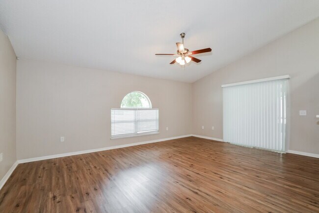 Building Photo - 1416 Muir Cir