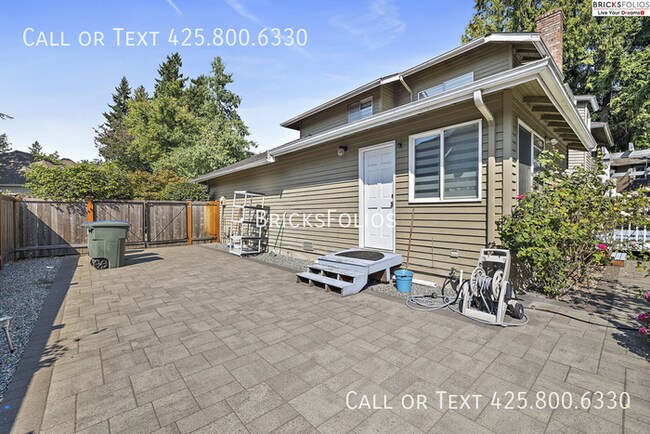 Building Photo - Luxurious 5-bedroom home in Sammamish with...