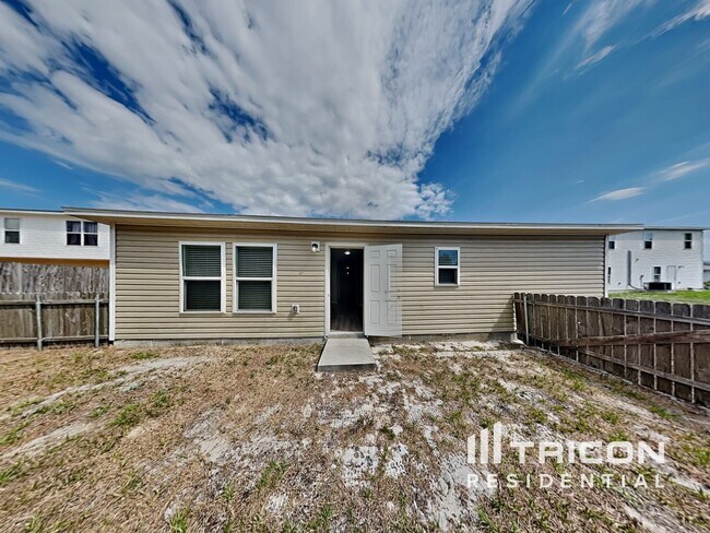 Building Photo - 9467 Northvale St