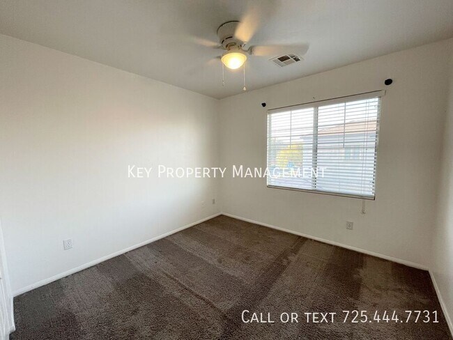 Building Photo - 605 Sonoran Heights Ave