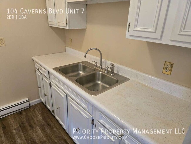 Building Photo - 104 Caverns Blvd