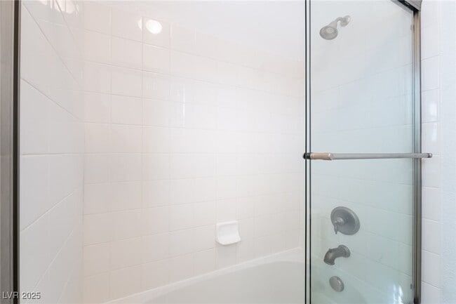 Building Photo - 9592 Staff Ln