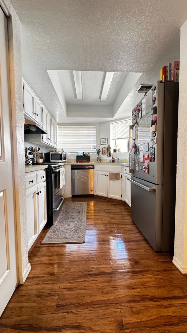 Building Photo - Nort Central (Prince and Country Club) 2 b...