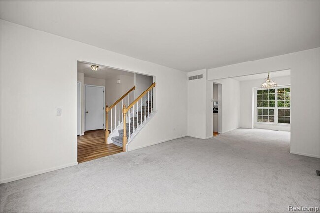 Building Photo - 47258 Scarlet Dr N