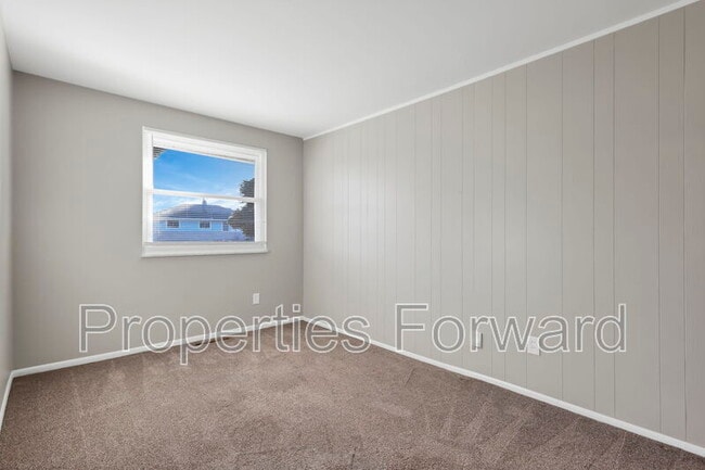 Building Photo - 2698 Kenny Ln