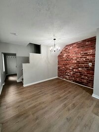 Building Photo - 16 Clay St