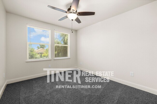 Building Photo - 1511 Bell St