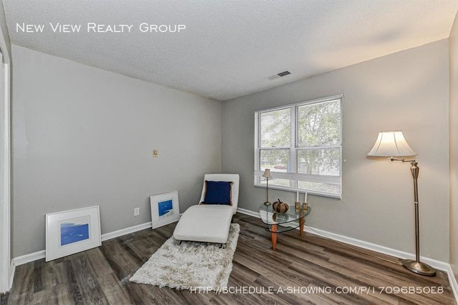 Building Photo - 304 Hoskins Mill Ln