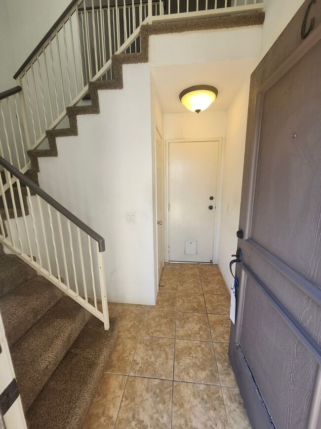 Building Photo - Beautiful 2 bedroom 1.75  bath Home Alta Loma