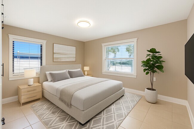 Building Photo - 231 E Madeira Ave