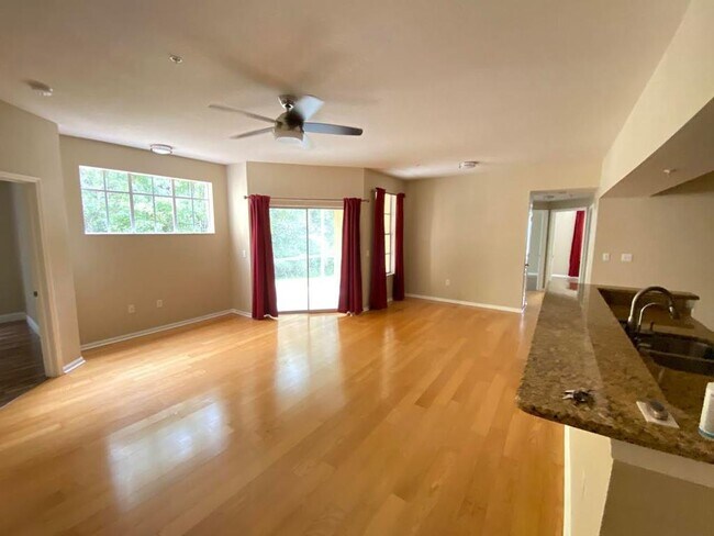 Living Room - 5125 Palm Springs Blvd