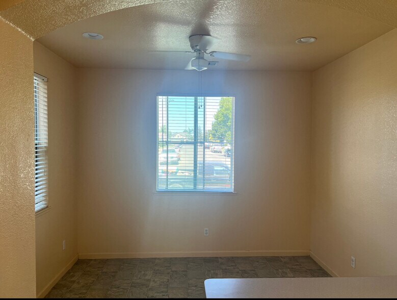 Building Photo - 16649 Emerson Ct