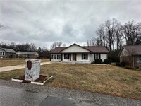 Building Photo - 1986 Christopher Way