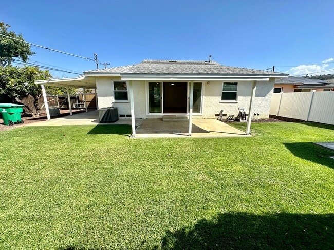 Building Photo - Beautifully Remodeled Allied Gardens Home