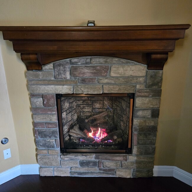 Building Photo - 12008 Sandy River Ct