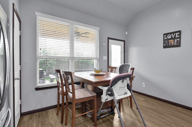 Building Photo - 3554 Paganini Pl