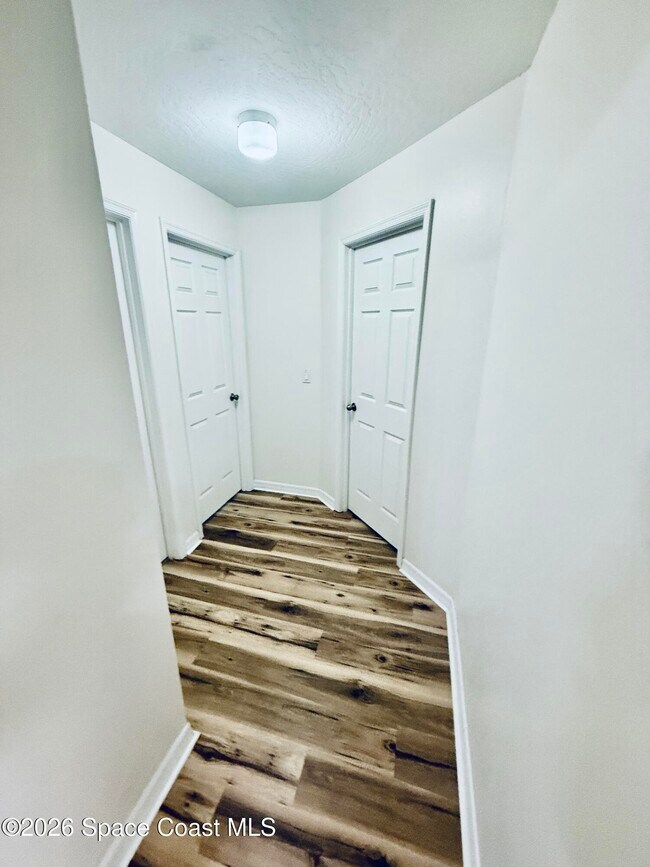 Building Photo - 1686 Rustic Way
