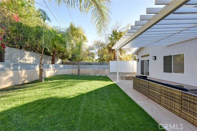 Building Photo - 22237 Buenaventura St