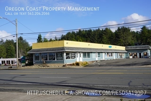 Building Photo - 1800 SE Hwy 101