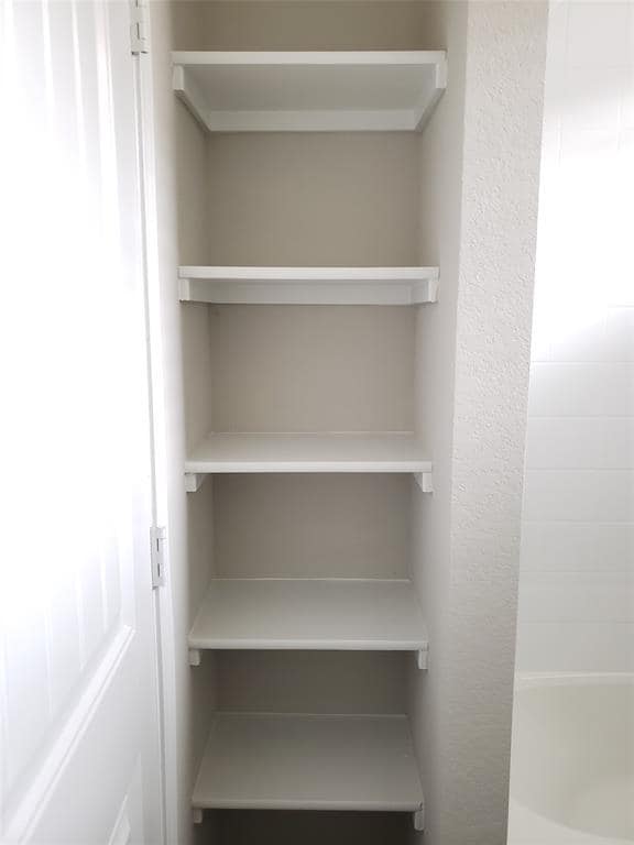 Building Photo - 118 Lullaby Dr