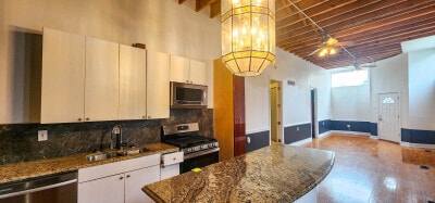 Building Photo - 1016 W Cullerton St