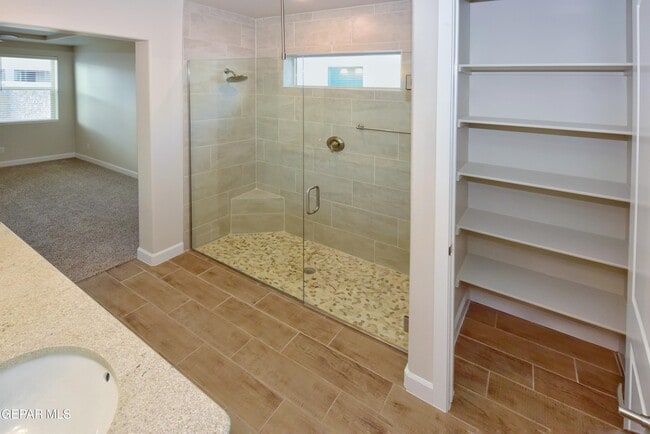 Building Photo - 705 Paseo De La Reina St