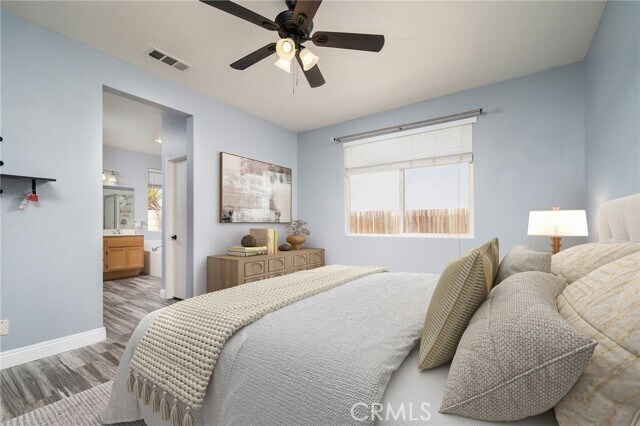 Building Photo - 12833 Biscayne Ave