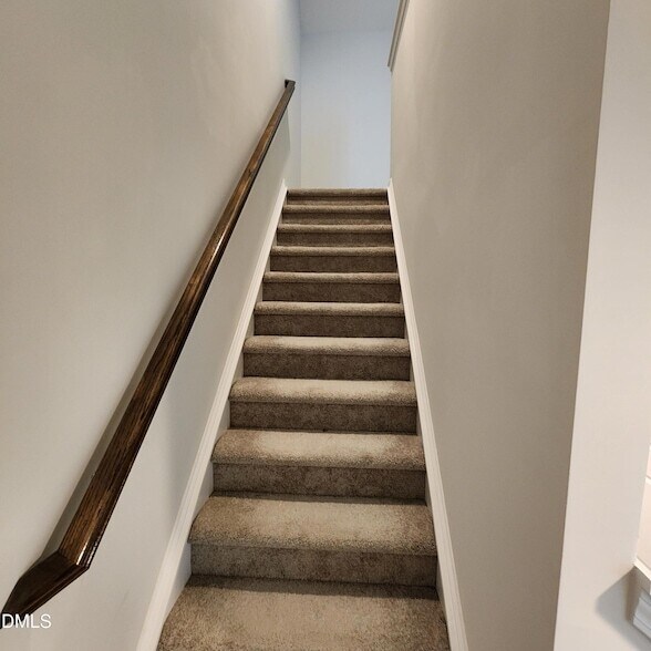 Building Photo - 1424 Southpoint Trl