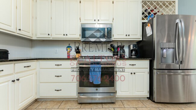 Building Photo - 9230 Garrett Creek Dr