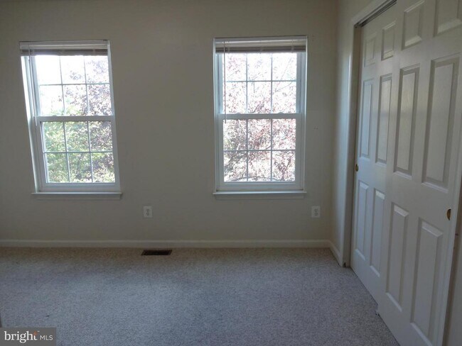 Building Photo - 13115 Quail Creek Ln