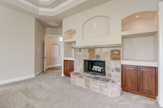 Building Photo - July Move-In Special - Spring Branch Oasis...