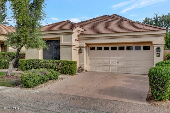 Building Photo - 7525 E Gainey Ranch Rd