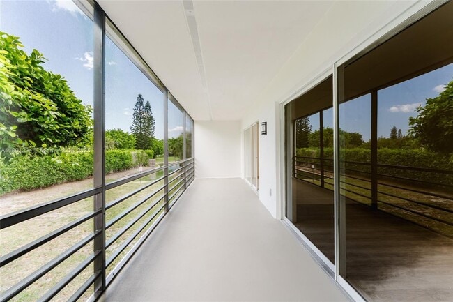 Building Photo - 400 Waterway Dr S