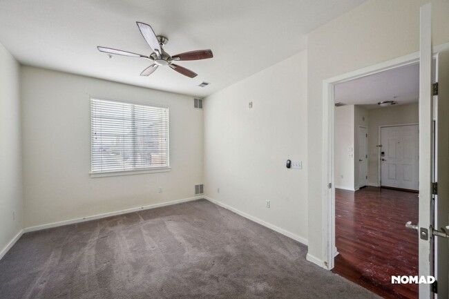 Building Photo - Charming 2BR Condo in Denver