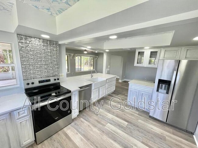 Building Photo - 162 Ott Cir