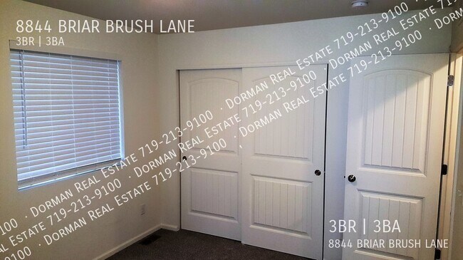 Building Photo - 8844 Briar Brush Ln